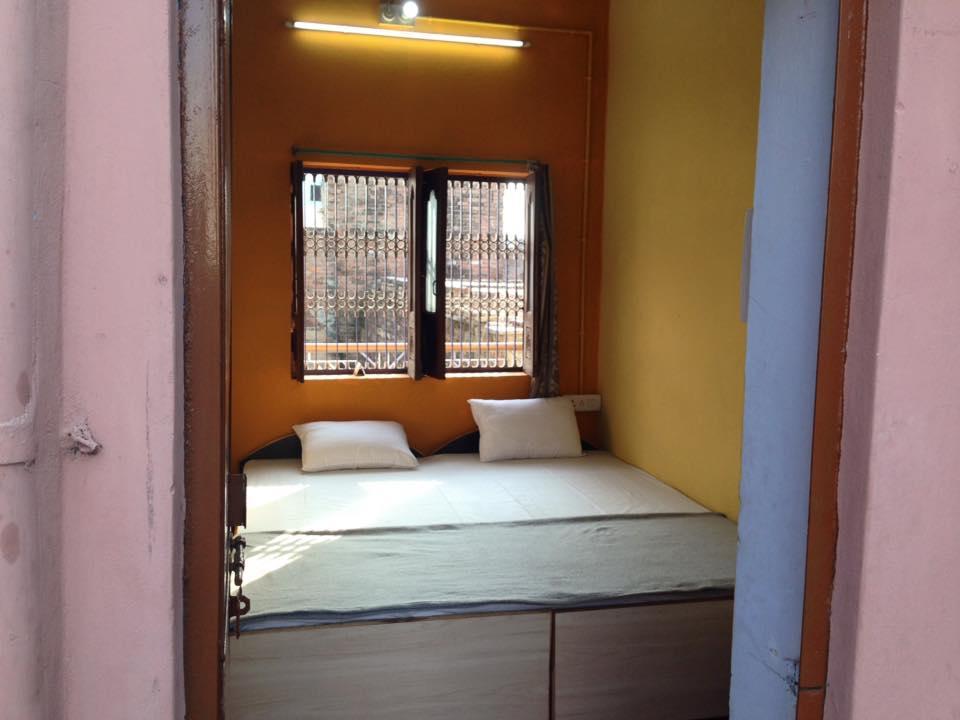 Paradise Inn Guest House Varanasi Bilik gambar