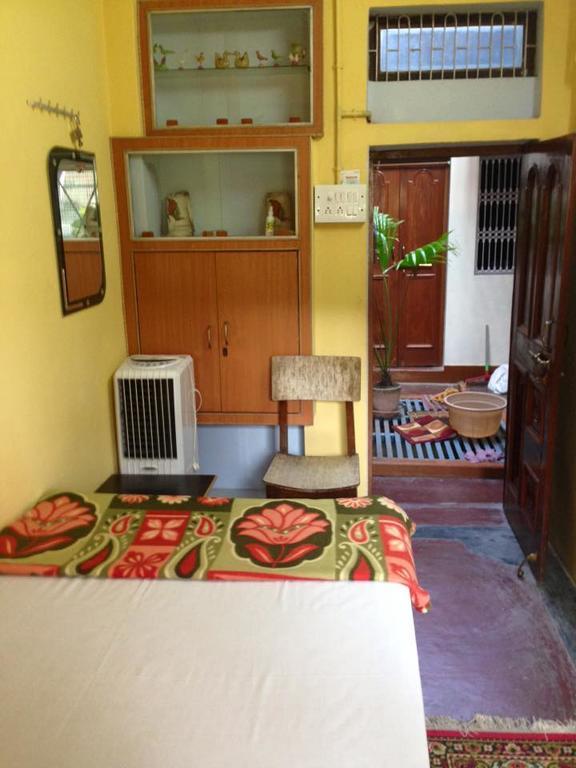 Paradise Inn Guest House Varanasi Bilik gambar