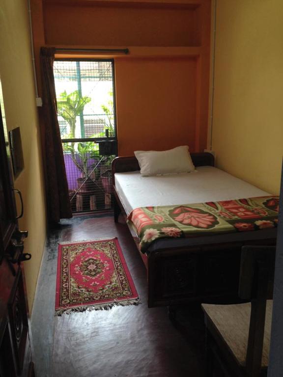 Paradise Inn Guest House Varanasi Bilik gambar
